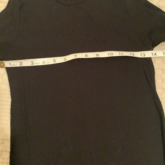 Like New Monrow Long Sleeve Rib Crew Black Small - Picture 6 of 9